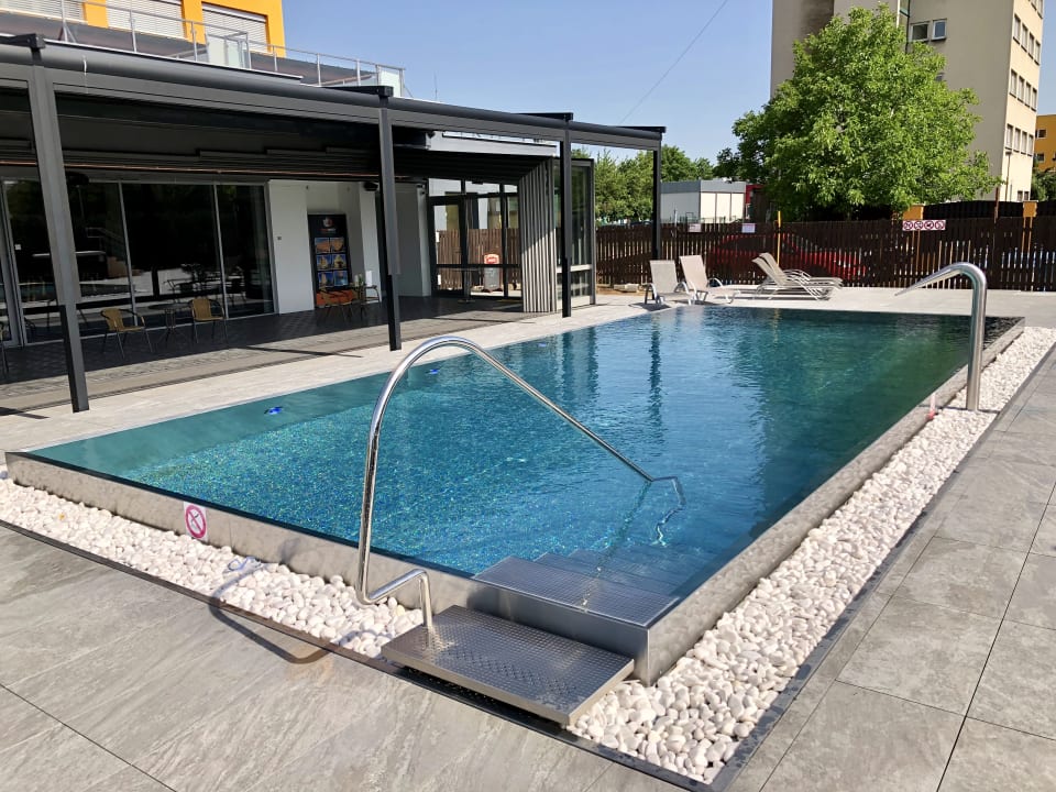Pool Hotel Aura Design & Garden Pool