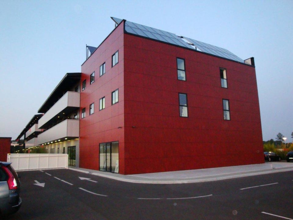 Ansicht vom Parkplatz Hotel Quality Suites Et Spa Arcachon