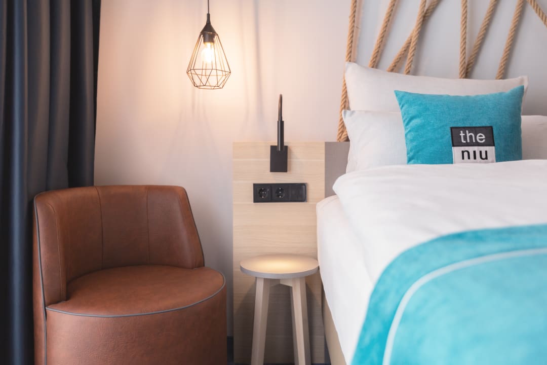 Zimmer Holiday Inn - the niu, Yen Hamburg City