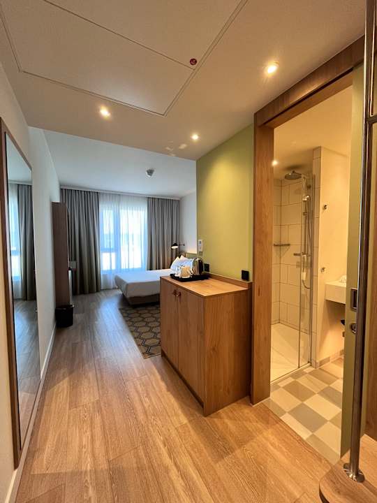 Zimmer Hampton by Hilton Konstanz