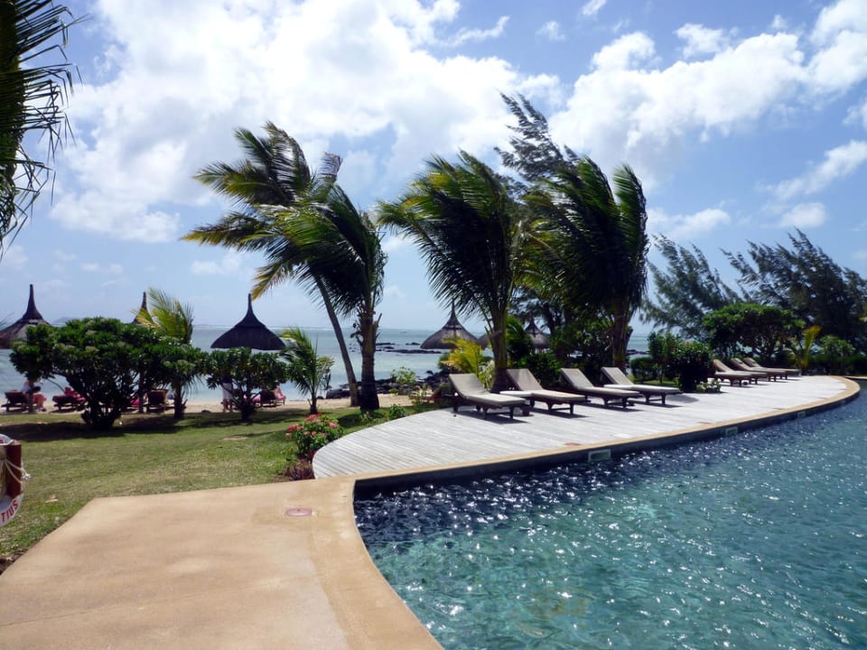 Der 2.Pool des Hotels LUX* Grand Gaube Resort & Villas