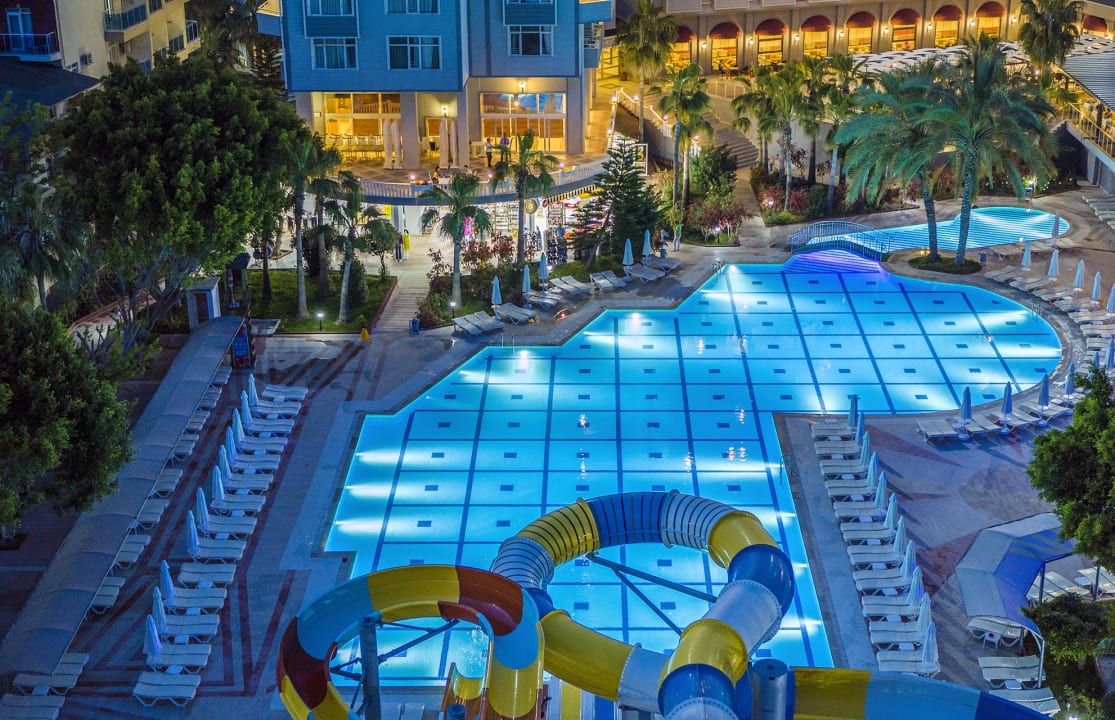 Pool Mira Meridia Beach Hotel