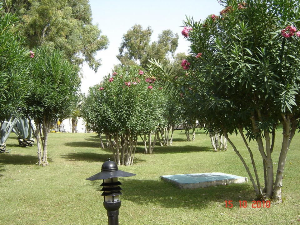 Gartenanlage Melas Holiday Village