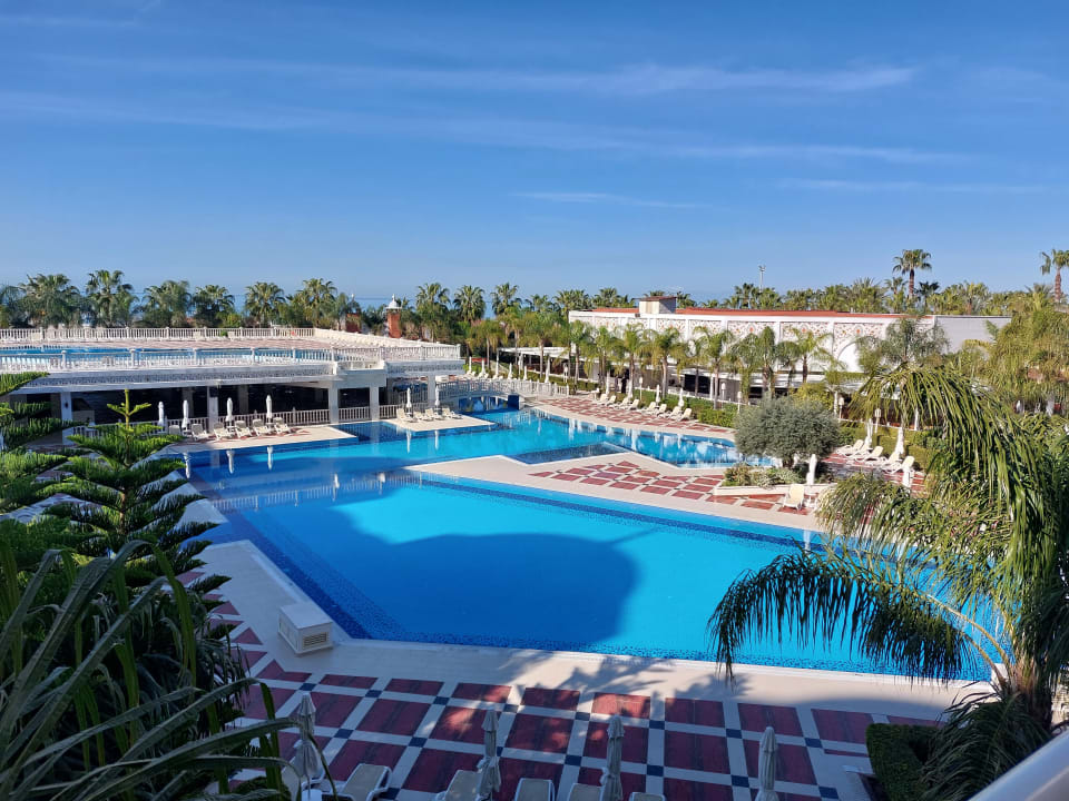 Außenansicht Royal Taj Mahal Hotel