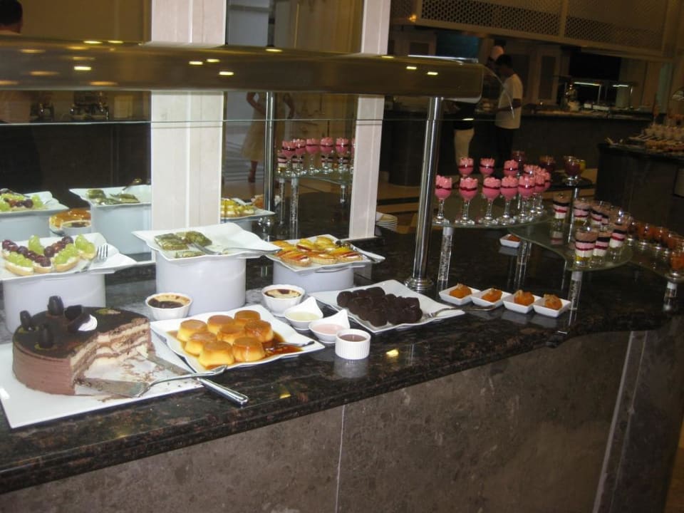Ein Teil vom Dessertbüffet Ali Bey Resort Sorgun