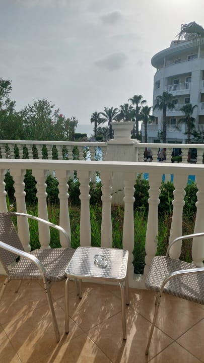 Zimmer Alba Queen Hotel