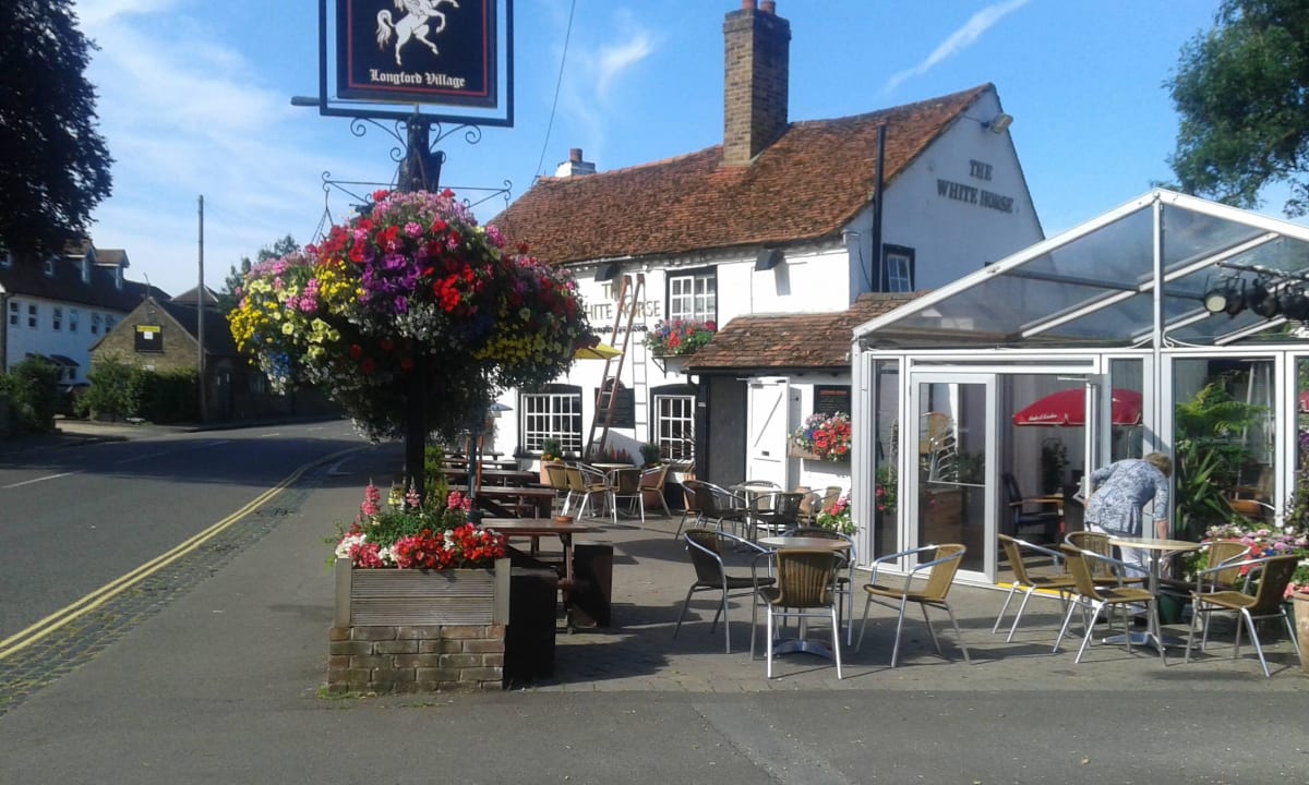 Pub in der Nähe vom Hotel Hotel Heathrow Lodge