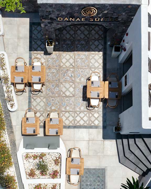 Außenansicht Danae Suites Santorini