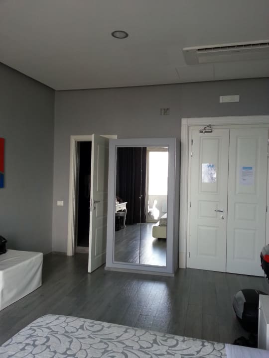 Angebliche "Suite" Hotel Relais sul Mare