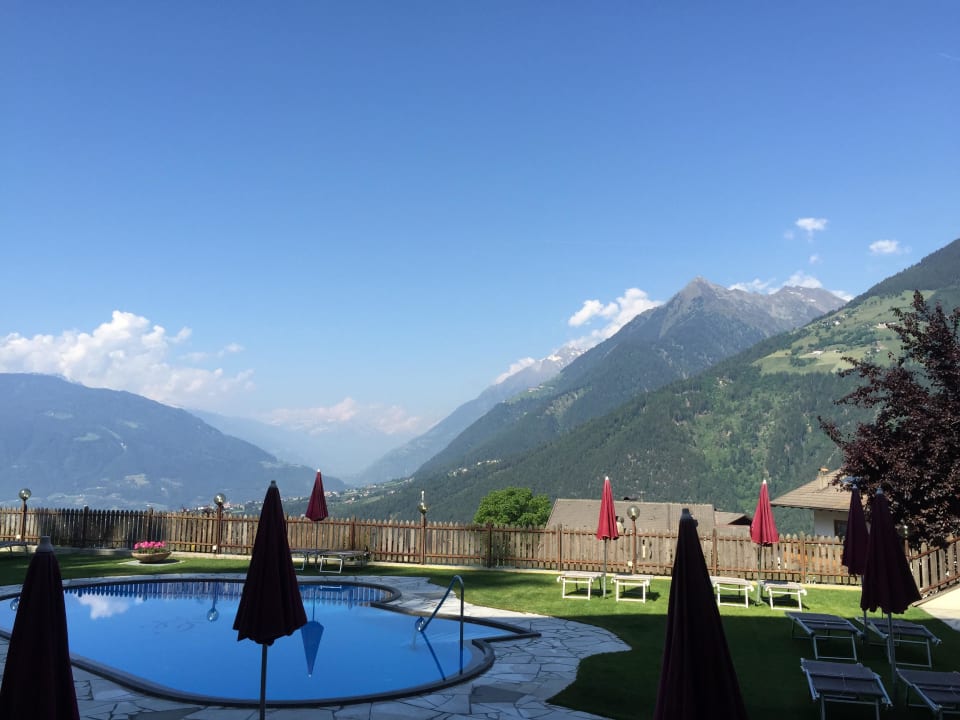 Blick vom Poolebenen Zimmer Hotel Fürstenhof