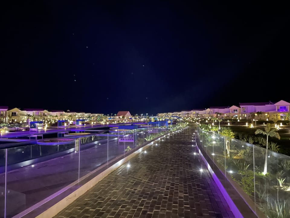 Außenansicht Pickalbatros Sea World Resort - Marsa Alam
