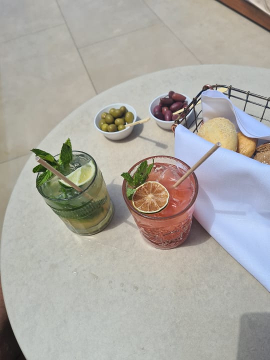 Gastro The Royal Senses Resort, Curio Collection by Hilton