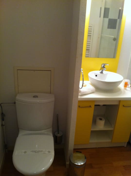 Bad ist ok Hotel Residhome Genève Prévessin Le Carré d'Or