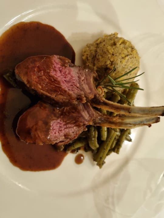 Gastro Edelweiss Swiss Quality Hotel