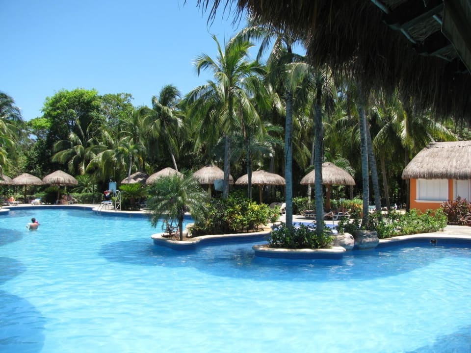 Großer Pool Hotel Riu Tequila