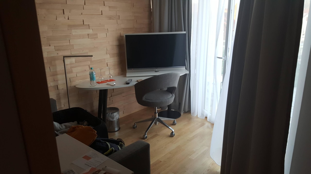 Sitzecke mit Schreibtisch Hotel Adler