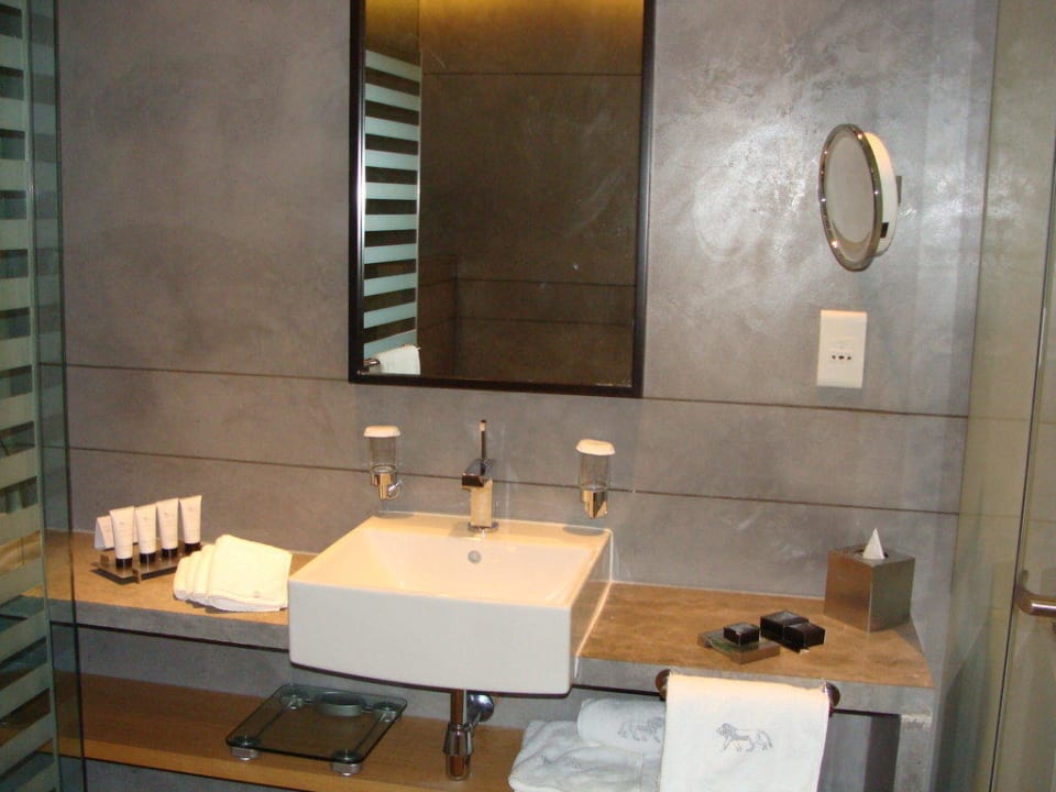 Badezimmer Hotel Kempinski Ishtar Dead Sea