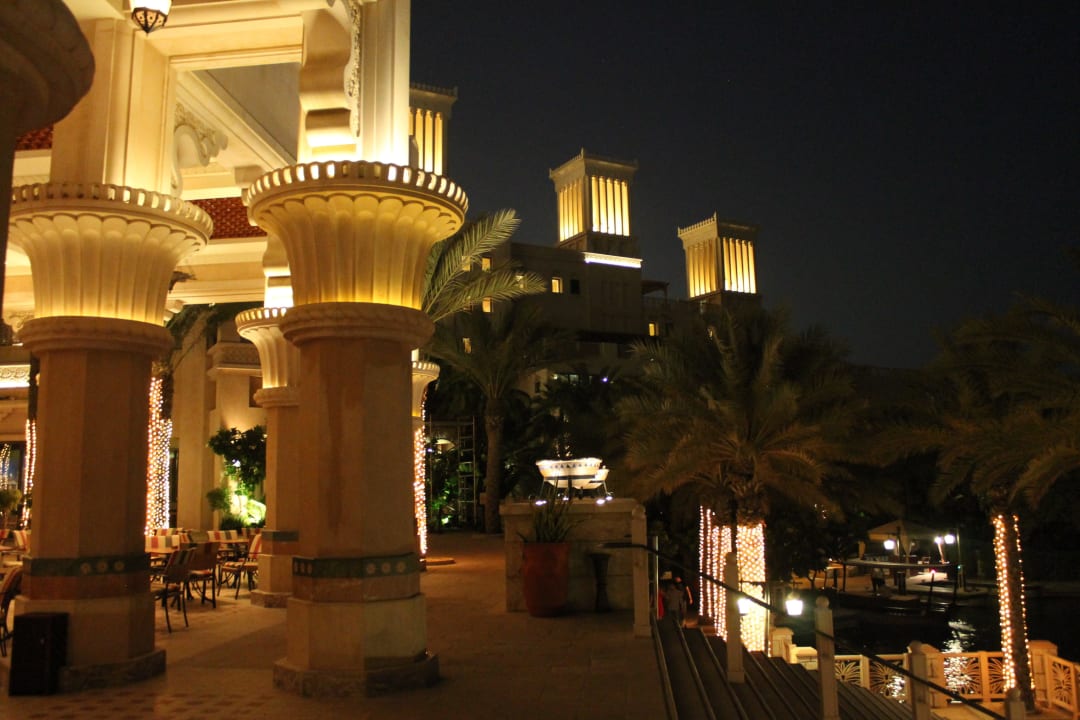 Nachtansicht Jumeirah Dar Al Masyaf