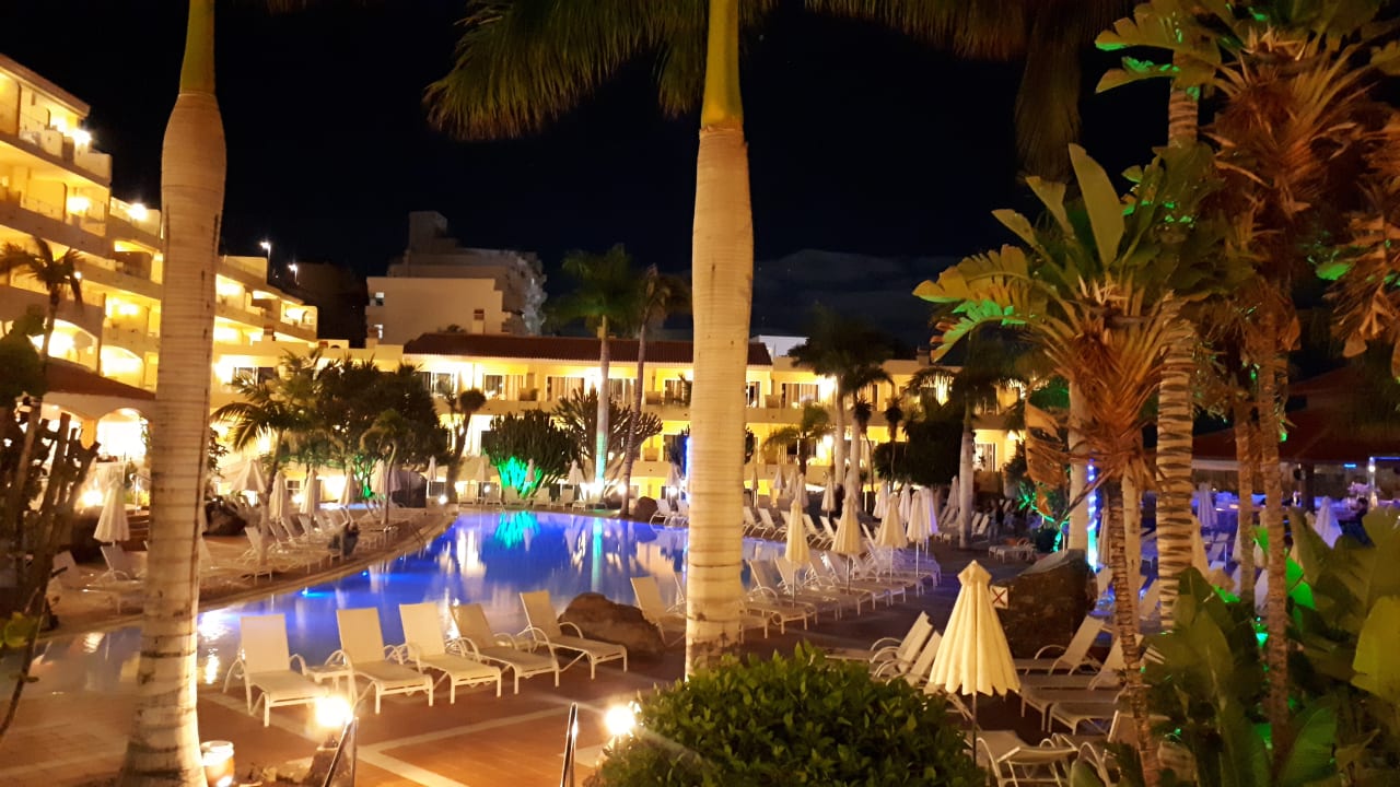 Pool R2 BUGANVILLA Hotel & Spa