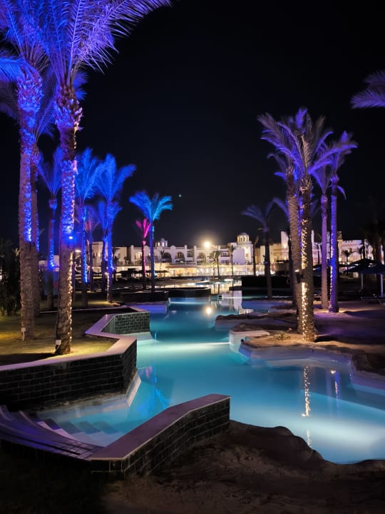 Außenansicht Pickalbatros Palace Hotel-Port Ghalib