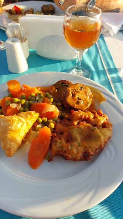 Gastro Can Garden Beach