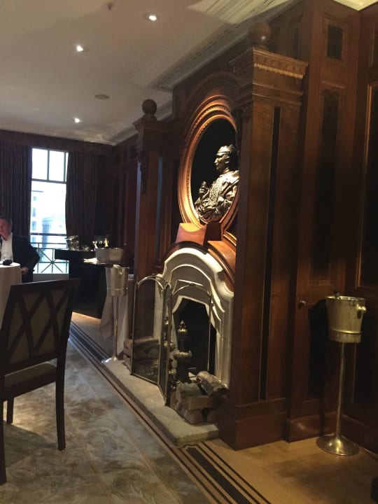 Der Kaiser Hotel Adlon Kempinski Berlin