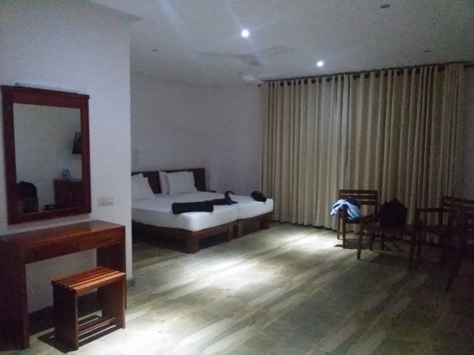 Riesig Oak Ray Regency