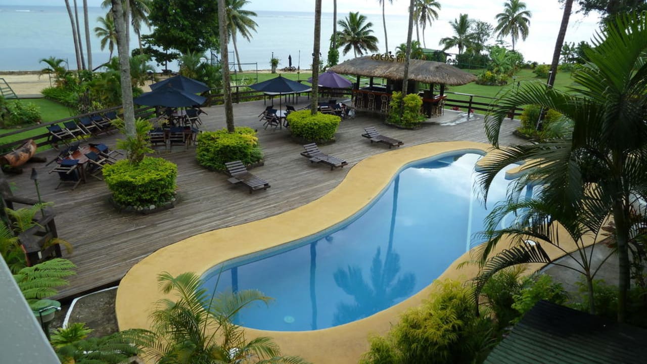 Pool und Bar Hotel Crusoe's Retreat