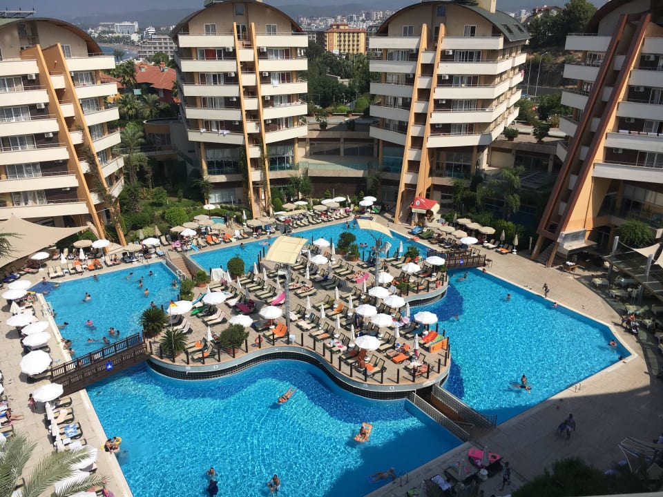 Poolanlage Alaiye Resort & Spa