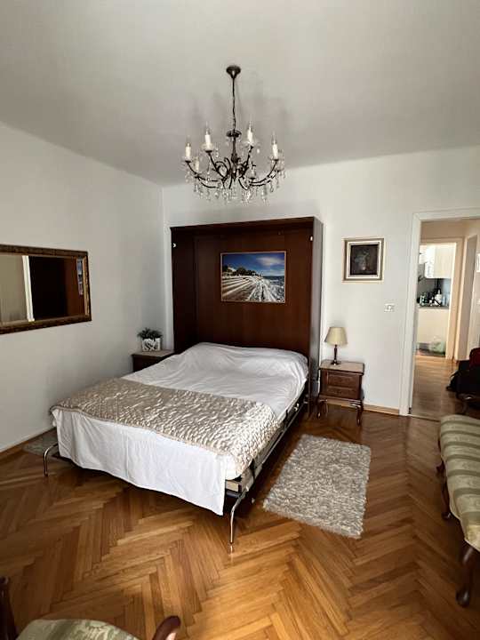 Zimmer Central Palace Apartment