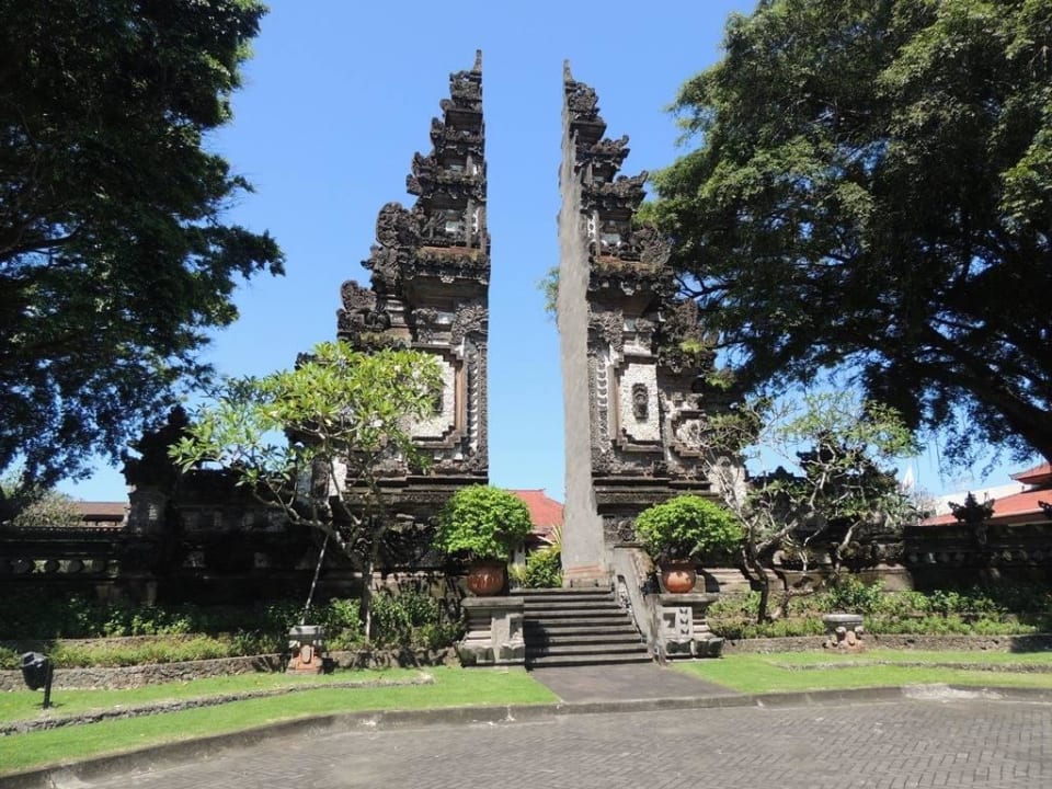 Anfahrt zum Hotel Nusa Dua Beach Hotel & Spa