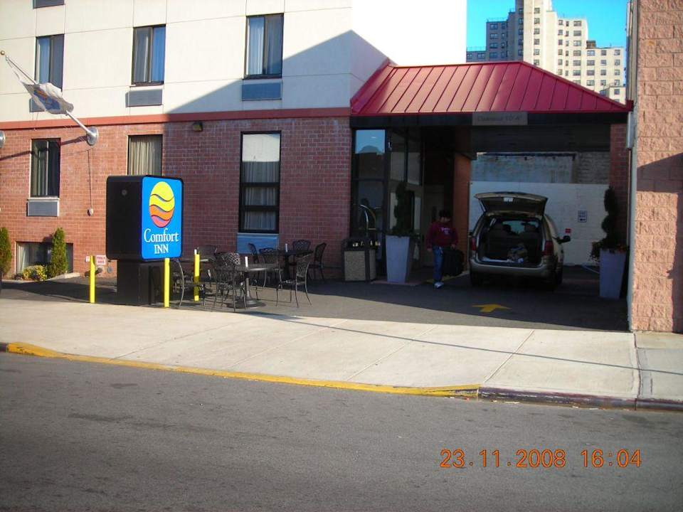 Hoteleingang Holiday Inn Express Brooklyn Downtown