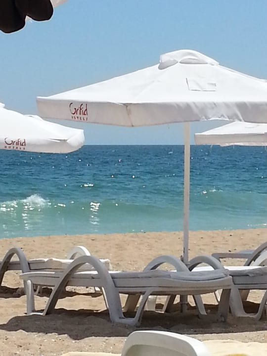 Hoteleigener Sandstrand  GRIFID Vistamar