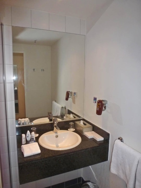 Badezimmer Park Inn by Radisson Frankfurt Airport