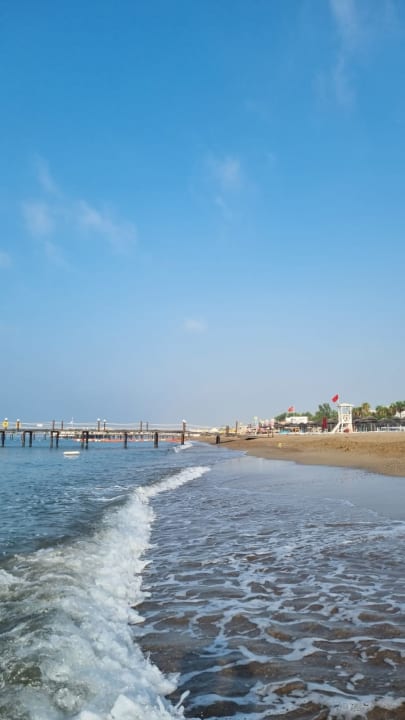 Strand Saturn Palace Resort Hotel