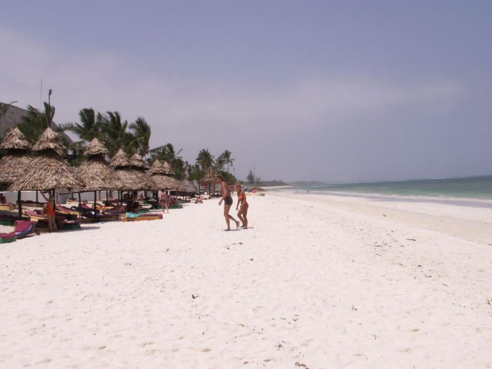 schöner leerer Hotelstrand Hotel Southern Palms Beach Resort