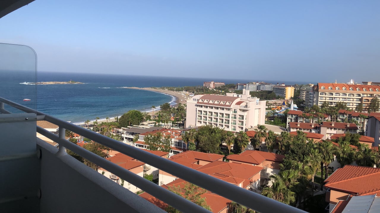 Ausblick Laguna Beach Alya Resort & Spa Hotel