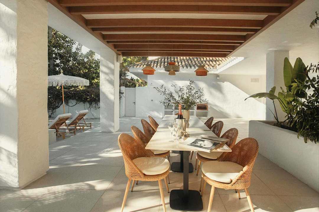 Pool Anfitrión Villas & Suites