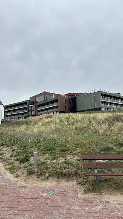 Außenansicht Strandhotel Het Hoge Duin