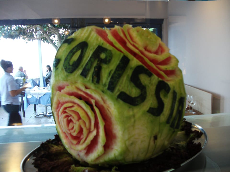 Melonenkunstwerk Hotel Corissia Princess