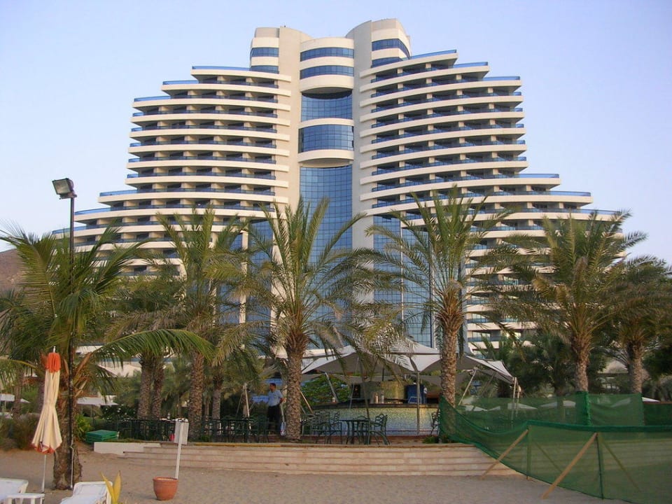 Sehr schönes Hotel Hotel Le Meridien Al Aqah Beach Resort