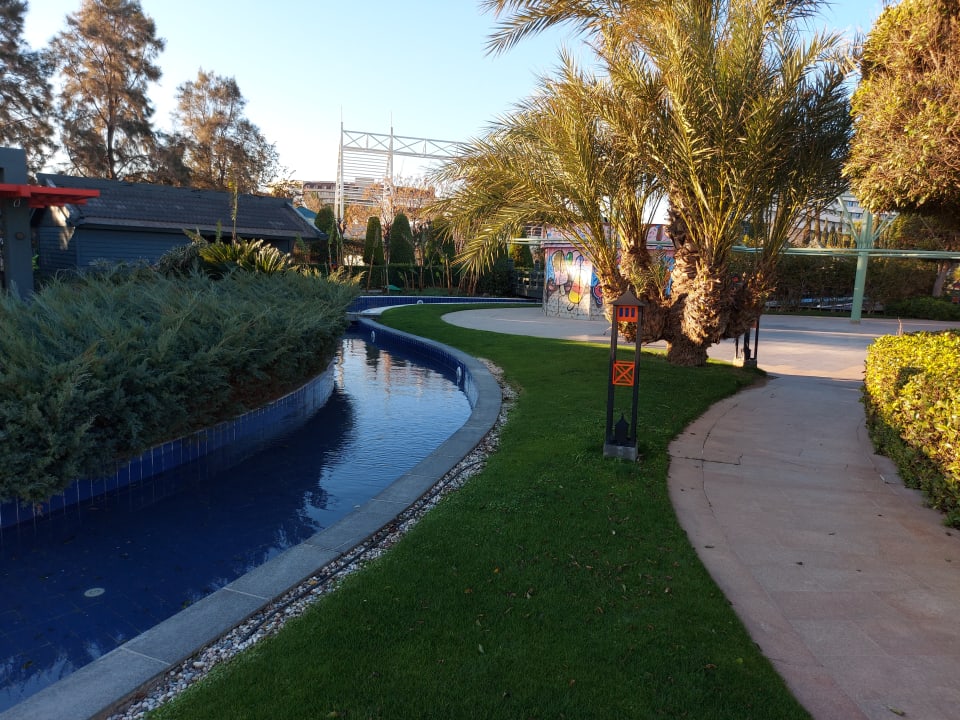 Gartenanlage Limak Lara Deluxe Hotel & Resort