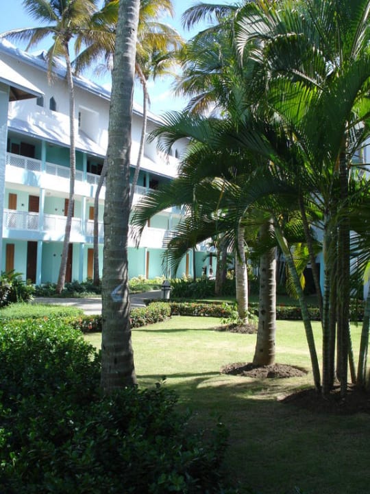 Gartenbereich Hotel Grand Paradise Playa Dorada
