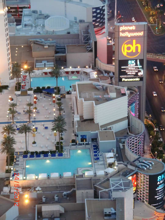 Poolanlage vom Eiffelturm aus Hotel Planet Hollywood Resort & Casino
