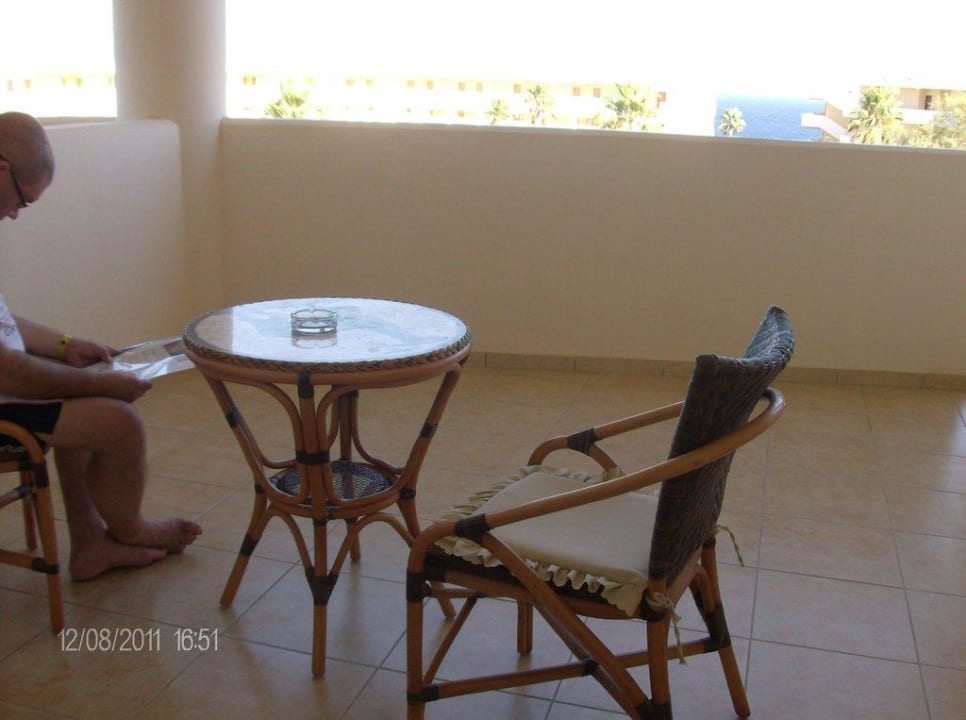 Terrasse de la chambre supérieure Hotel Kalithea Horizon Royal