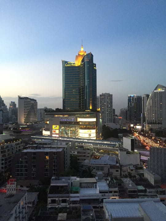 Blick zur Asoke Station NH Bangkok Asoke