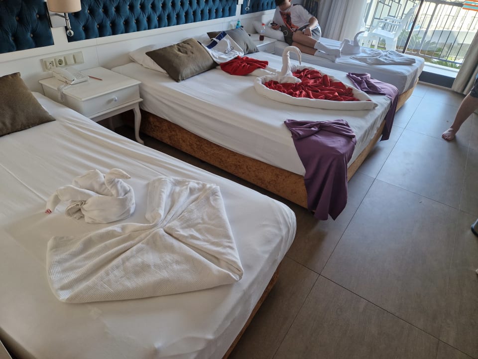 Zimmer Dream World Palace Hotel