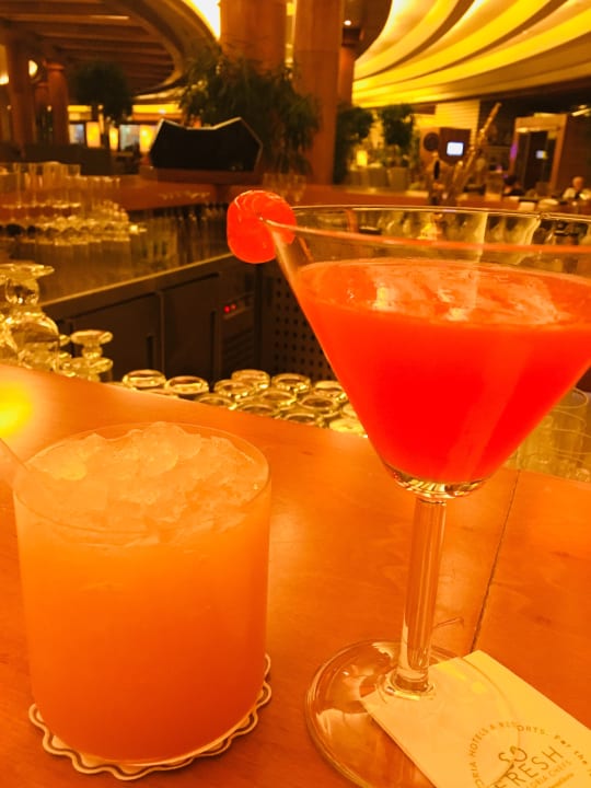 Cocktails Gloria Serenity Resort
