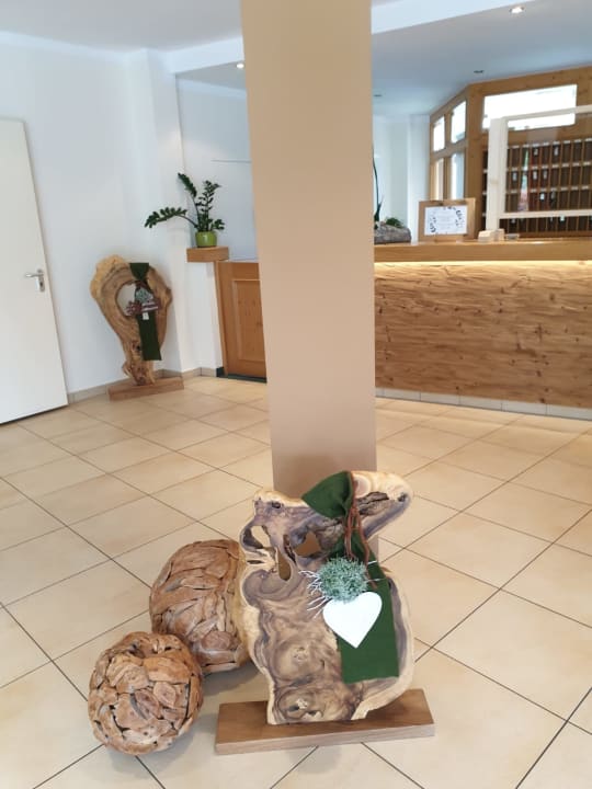 Lobby Riederin Hotel & Chalets