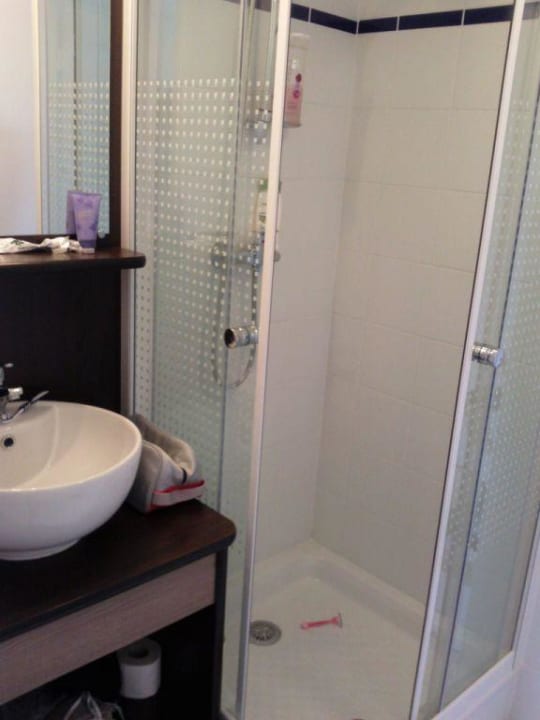 Salle de bains Zenitude Hôtel - Résidences Les Hauts d'Annecy